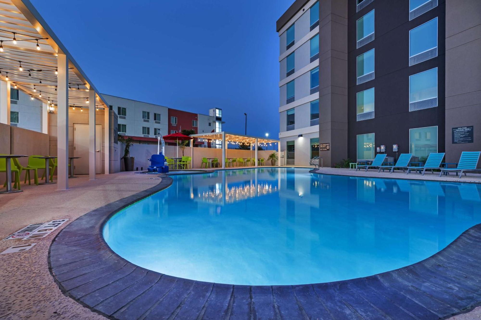 Hotel Tru By Hilton Airport Area, Tx 3*